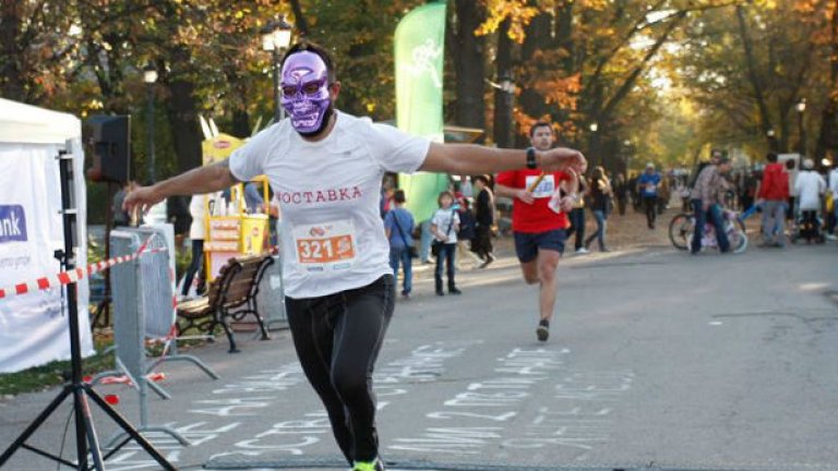 Атрактивен участник на събитието Sofia Evening Run от октомври миналата година
