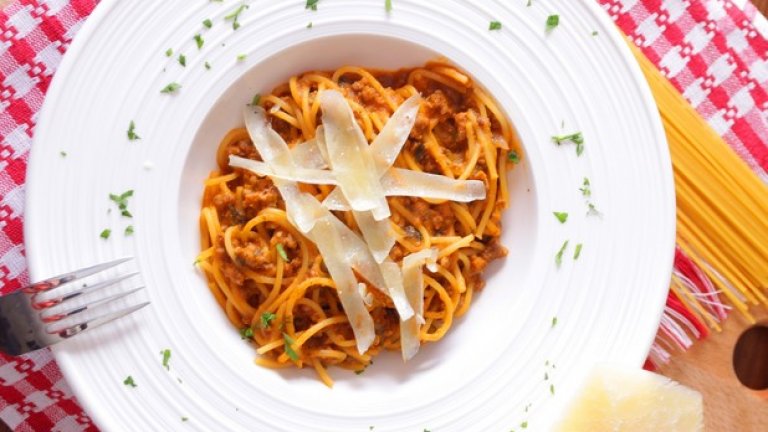 Спагети Болонезе по рецептата на Сандра