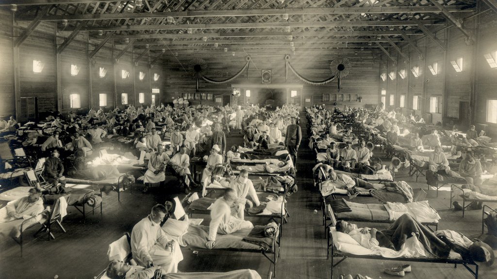 Emergency_hospital_during_Influenza_epidemic,_Camp_Funston,_Kansas_-_NCP_1603