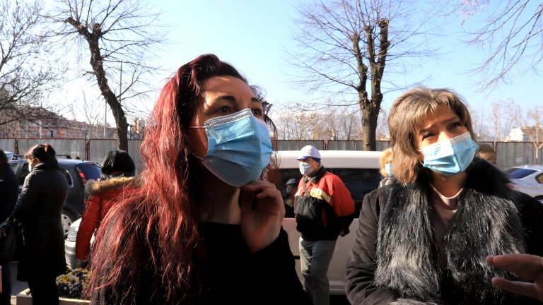 Д-р Ирина Гайтаневска, РЗИ: Защо има опашка - това питам и аз