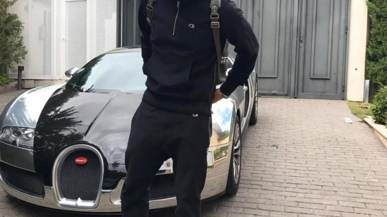 Цената му е почти два милиона евро.