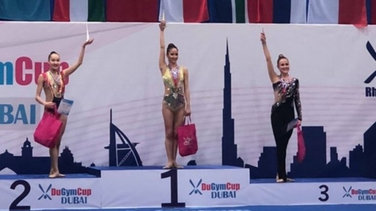 Българката получи за своите изпълнения оценки от 20.200 точки на обръч, 18.850 на топка, 18.650 на бухалки и 16.200 на лента.