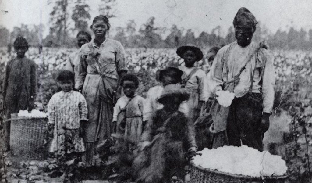 Family_of_slaves_in_Georgia,_circa_1850