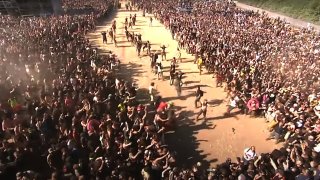 Погото и "стената на смъртта": Как се зароди опасното зрелище на метъл и пънк концертите