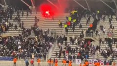 Отново безредици във Франция: Фенове прекъснаха пореден мач (видео)