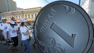 141204125005_ruble_640x360