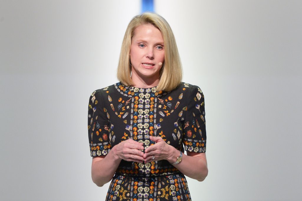Мариса Майер

Тя е главен изпълнителен директор на Yahoo и разпуска от тежките си задължения, като се отдава на готвене. Винаги е обичала да пече сладки. Казва, че в това има много наука, а най-добрите готвачи са химици. Твърди, че хобитата я правят