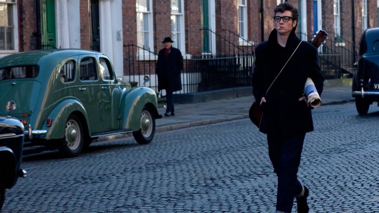 Младият Джон Ленън / Nowhere Boy 

Филмът от 2009 г. е посветен на ранните години от живота на легендарния музикант, като разказва за връзките му с две жени, допринесли за формирането му - майката и лелята на Ленън. Режисьор на лентата е Сам Тейлър-Ууд, която стои и зад реализацията на филма "50 нюанса сиво". По време на снимките на "Младият Джон Ленън" 42-годишната режисьорка започва връзка с Адам Джонсън (по това време - актьорът е едва 18-годишен). Двамата се ожениха през 2012 г., обединиха фамилиите си в семейство "Тейлър-Джонсън" и вече имат две деца. 
