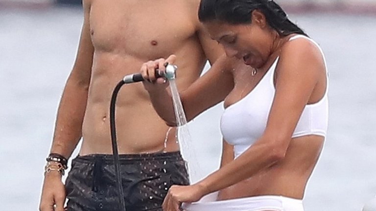 Григор и Никол на почивка в Сен Тропе (снимки)