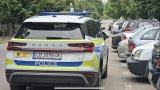 По случая са задържани двама младежи