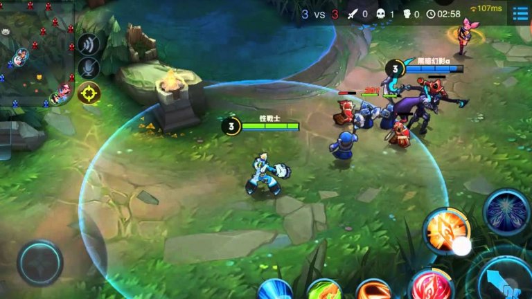 3. Honour of Kings
Honour of Kings може да е непозната на повечето мобилни геймъри, но в последните месеци играта пише историята си със златни букви. МОВА игра като жанр, тя е създадена от китайския онлайн гигант Tencent и само за месец юни 2017 г. донесе над 150 милиона долара. Броят на регистрираните играчи надхвърля 200 милиона, а ежедневно активни онлайн са повече от 50 милиона души. Невероятната популярност на Honour of Kings накара медиите и властите в Китай да я заклеймят като "отрова" и "наркотик" за младите, в резултат на което Tencent въведе ограничение за максималното време игра на ден за по-малките. Очаква се до края на есента Honour of Kings да бъде пусната и за потребителите в Европа и Северна Америка.