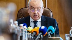Опозицията остро разкритикува предложената бюджетна рамка