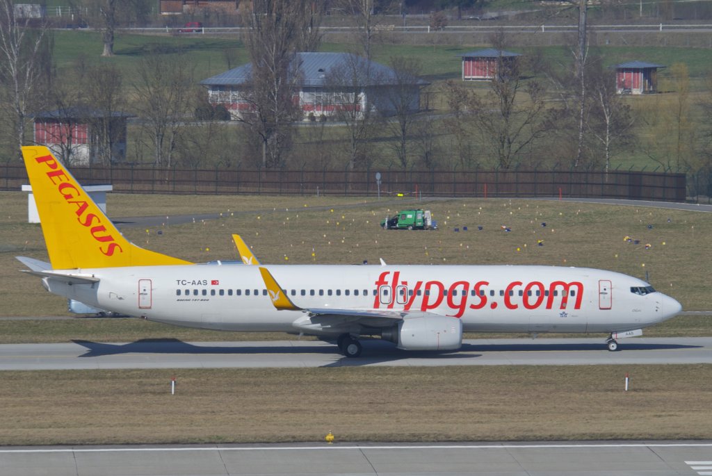 Pegasus_Airlines_Boeing_737-800;_TC-AAS@ZRH;14.03.2012_644be_(7002518085)