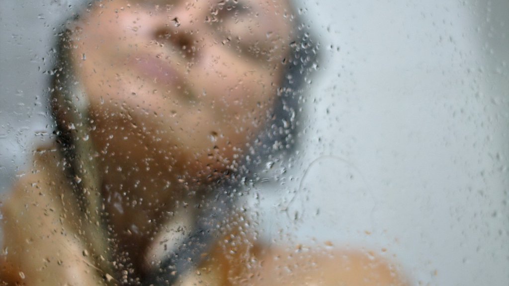 bath-465577_1280