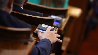 НС вдигна и наказанията за трафик на мигранти