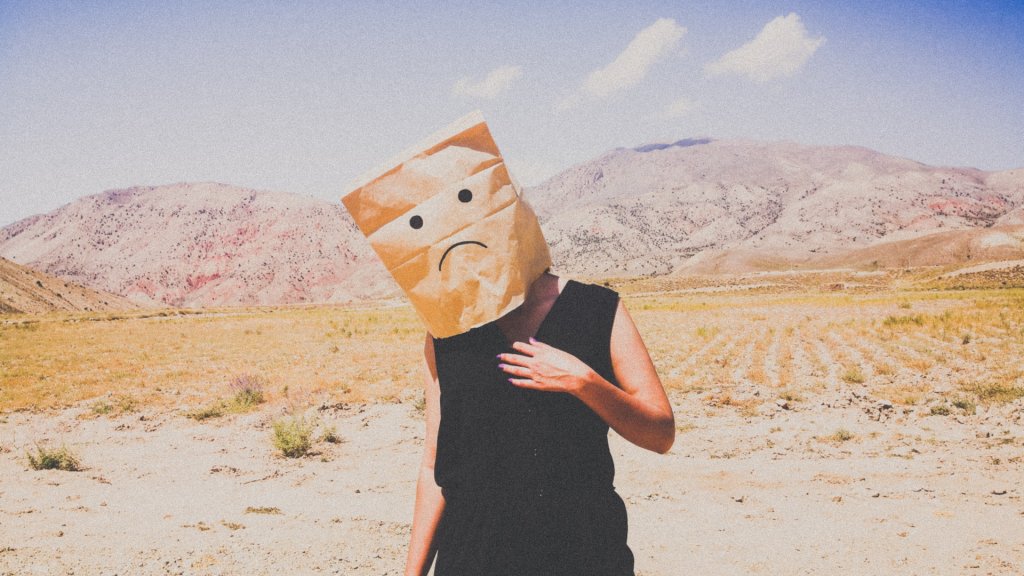 arash-payam-ww9DO6PsTBE-unsplash