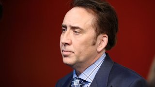 "Имах всички тези задължения и давах по 20 хиляди долара на месец, за да не влезе майка ми в психиатрична клиника"