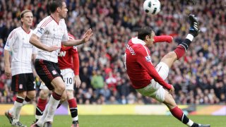 Бербатов: Искам Ливърпул да удари 10 греди, а Юнайтед да вкара с единственото си положение