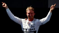Нико Розберг спечели в Монако след стратегическа грешка на Mercedes