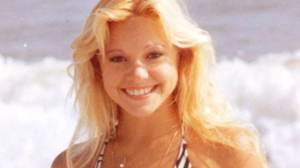 tammy-lynn-leppert-beach
