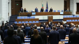 Декларации, хвалби и нападки - последният ден на парламента като еманация на един цял мандат