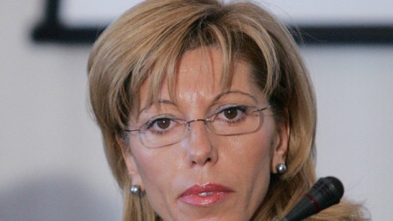 Румяна Желева беше министър на външните работи, кандидат за еврокомисар, зам.-председател на Европейската народна партия... Беше. Сега вече е само член на ГЕРБ. Дали още?
