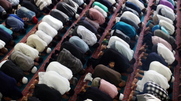 Мюсюлманското вероизповедание ще отбележи Рамазан байрам след месец - на 16, 17 и 18 юли