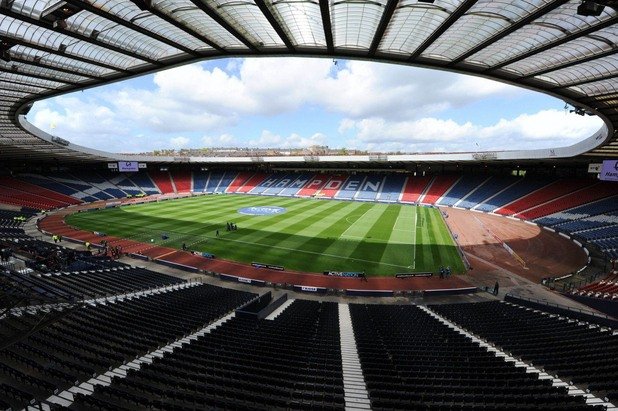 „Хемпдън Парк“ е стадионът, на който играе домакинските си мачове националният отбор по футбол на Шотландия. Ще има и ще 3 мача от груповата фаза а Евро 2020 и един от 1/16 – финалите.