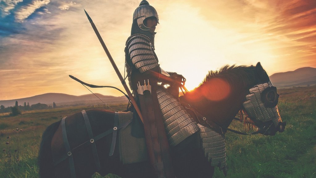 knight-2565957_1920