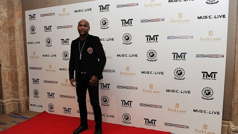 Искате да се снимате с Флойд Мейудър? Няма проблем, 70 лири