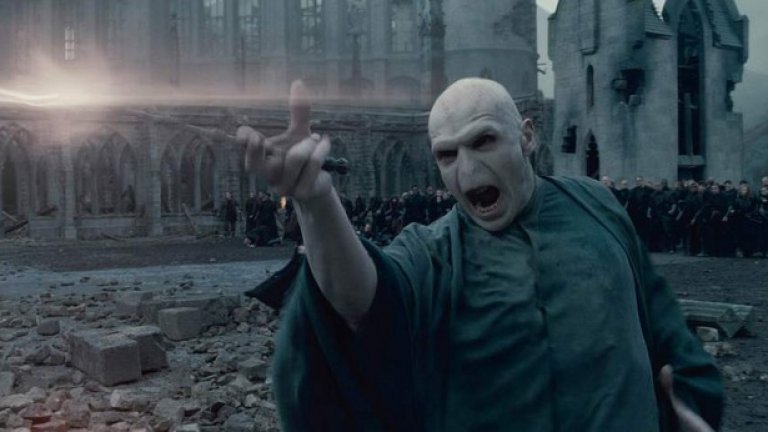 Волдемор от Хари Потър - "Онзи-който-не-бива-да-се-назовава", "Ти-знаеш-кой" или Черния Лорд. Изключителен магьосник, който така или иначе се оказва победен