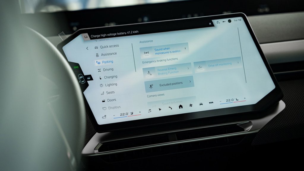 Първа среща с бъдещето: BMW iX3 вече в дилърствата на “М Кар Груп” в страната