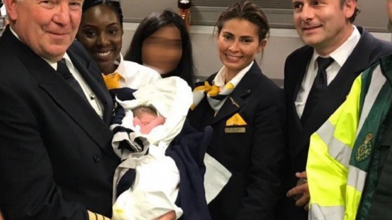 Бебето, родило се в самолет на Lufthansa, е българче