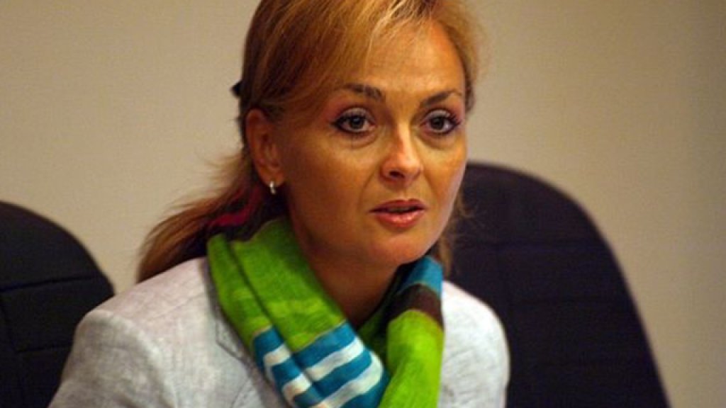 poli karastoqnova