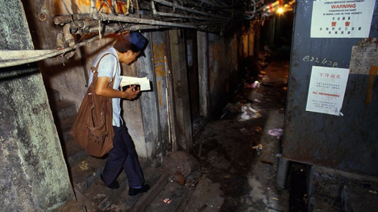 Един от малкото пощальони, които са работили там, трябва да познават Калун като петте пръста на ръката си