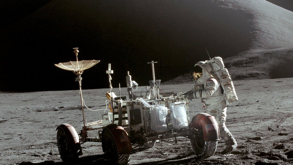 1280px-Apollo_15_Lunar_Rover_and_Irwin