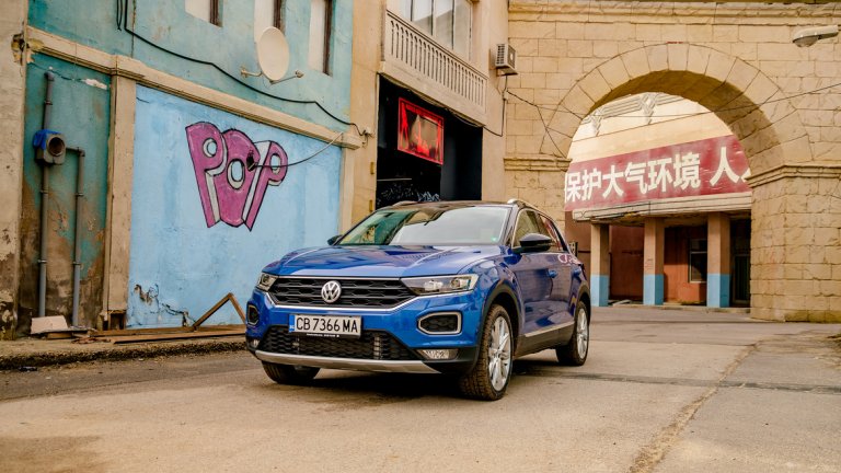 VW T-Roc - най-добър в категорията "Малък офроуд автомобил" за 2017 г.
Тестваният автомобил е SUV с пет врати, еднолитров TSI Comfortline двигател; тегло 1250 кг. 
Резултати за нивото на безопасността по категории: 
Възрастен пасажер / шофьор: 96 процента
Дете пасажер: 87 процента
Пешеходец: 79 процента
Асистираща система за безопасност при шофиране: 71 процента