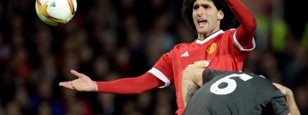 8. Непохватен, но с темперамент
Фелайни получи общо 15 картона, откакто пристигна в Юнайтед. Единствено Уейн Рууни (22) има повече за този период. И е непохватен не само с краката – забележете колко от битките му за висока топка завършват с нарушение за противника, заради разперените му лакти.