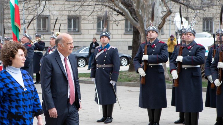 Кой е новият американски посланик у нас, който заменя Херо Мустафа