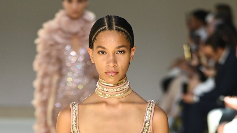 Най-заслепяващите бижута от модните ревюта за 2023-та