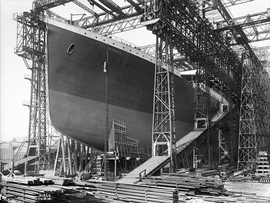 RMS_Titanic_ready_for_launch,_1911