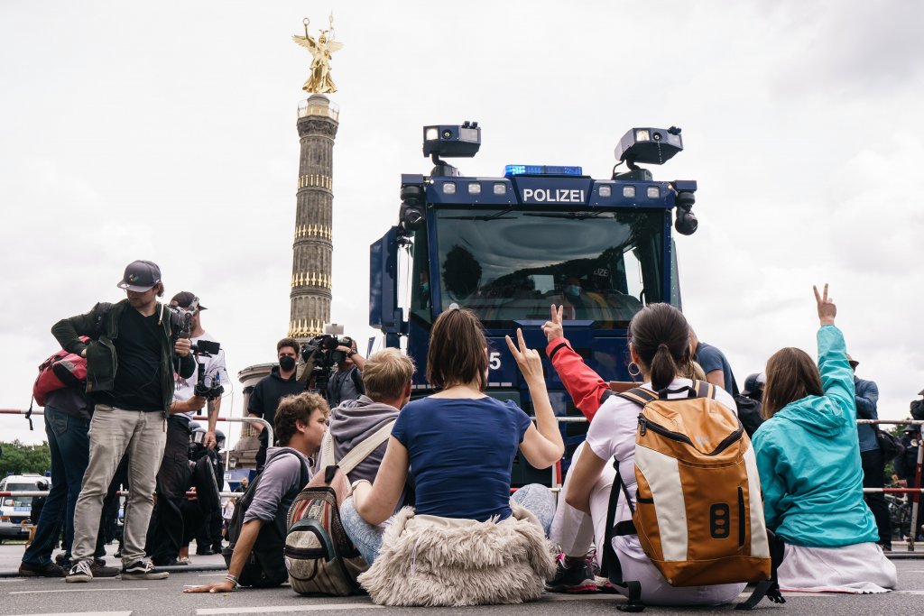 600 задържани в Германия заради протест срещу ковид мерките