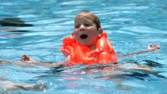 Плуването е сред най-препоръчваните спортове дори за малки деца