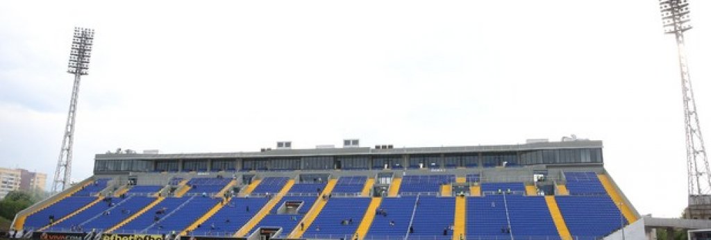 К
Козирка: Неосъществим блян на „половин България“ и на поне един човек в Лондон
Кренвирш: Изтънчен деликатес и стимулант за внимателно подбрани футболни ултраси от Североизтока