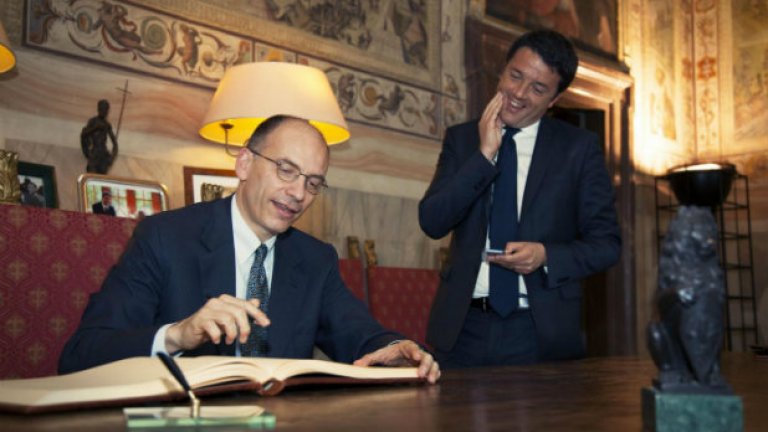 Досегашният министър-председател Енрико Лета (вляво) и соченият за негов наследник Матео Ренци 