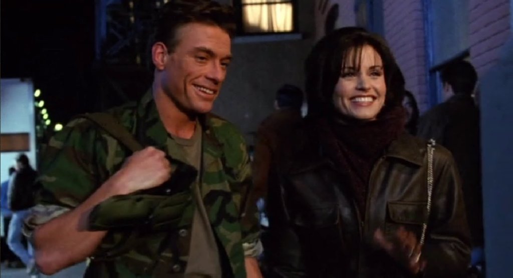 Жан-Клод ван Дам
Ван Дам играе себе си и принуждава приятелките Рейчъл и Моника да се борят за вниманието му. Моника първо си го харесва, но Рейчъл, каквато си е, иска всичко за себе си, и вместо да уреди среща на Ван Дам с Моника, с