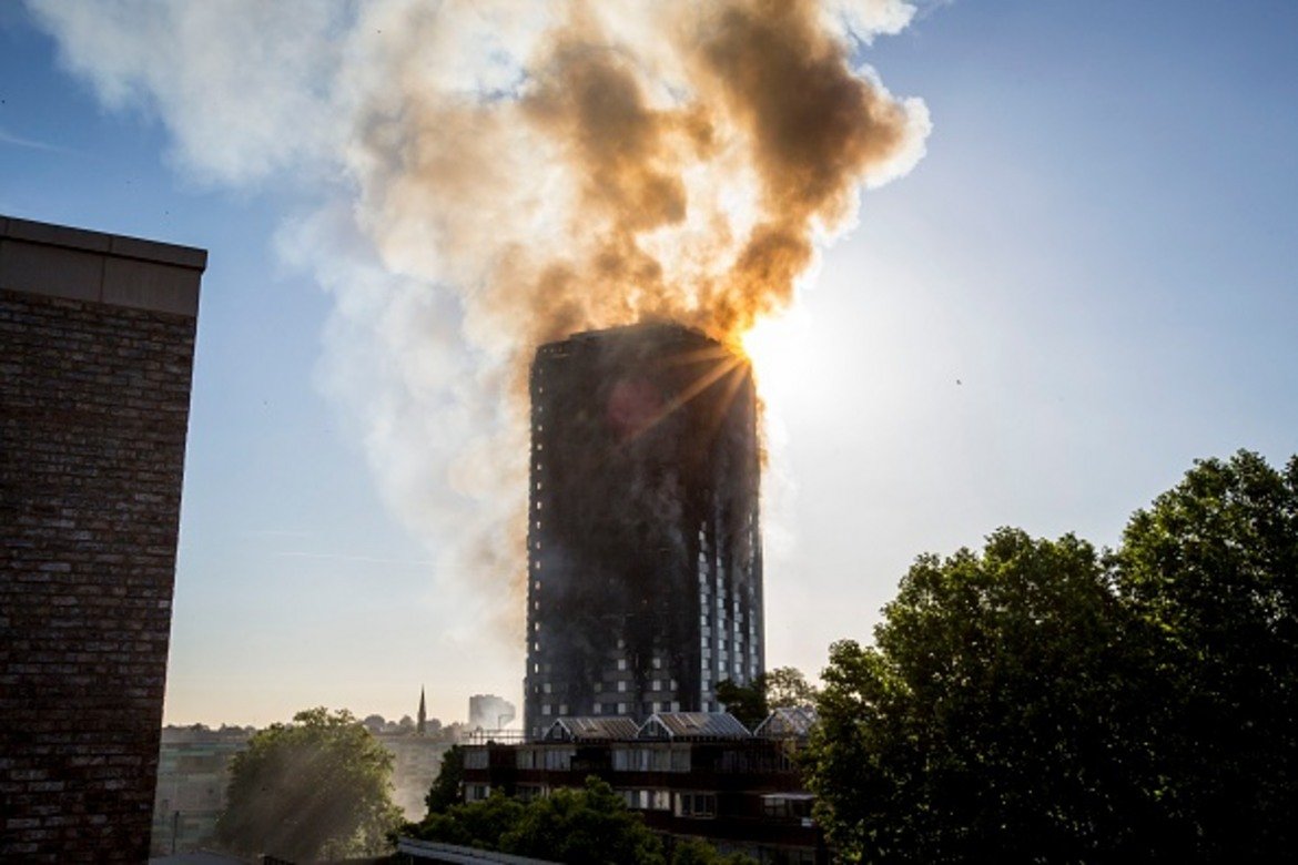 24-етажна сграда гори в Лондон