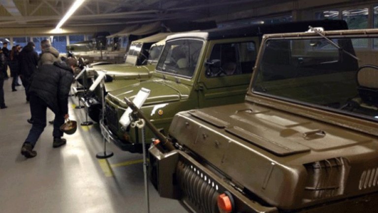 Сред експонатите има някои доста редки автомобили