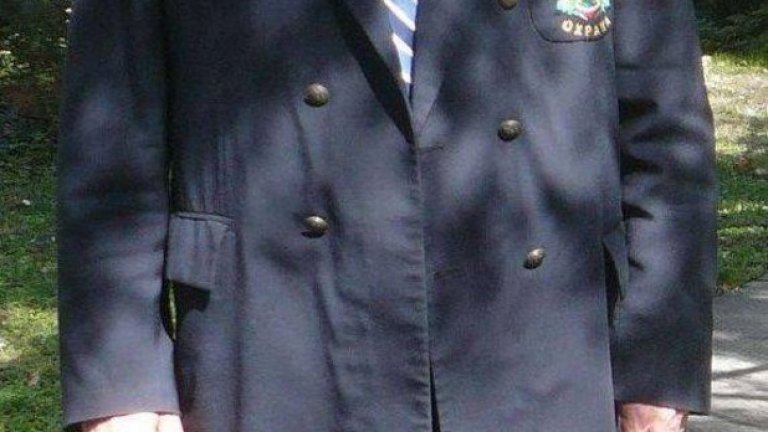 Критерият за възлагане е най-ниска цена, а срокът за получаване на офертите - 4 юни 2015 г.