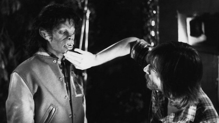 Легендарна снимка, в която Бейкър гримира Майкъл Джексън за клипа към Thriller – едно видео, променило музикалния бизнес завинаги
